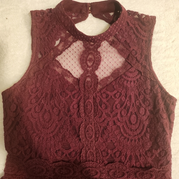XHILARATION Burgandy Red Fit Flare Halter Sleeveless Lace Dress Size S - Picture 5 of 9